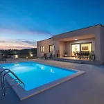 Mindula Zadarvillas Villa *