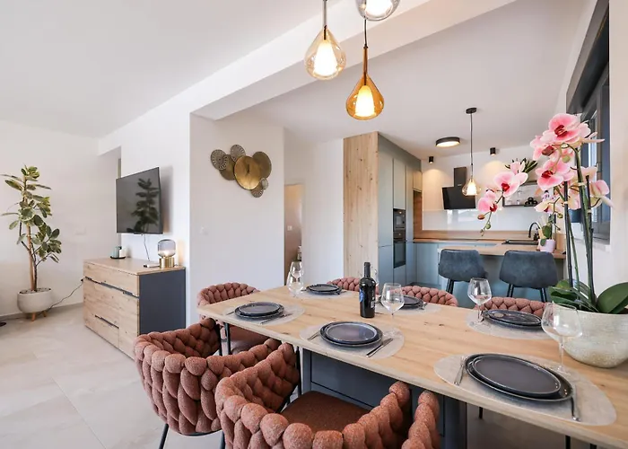 Mindula Zadarvillas Βίλα *