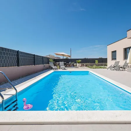 Mindula Zadarvillas Villa *