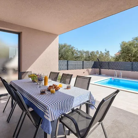 Villa Mindula Zadarvillas *