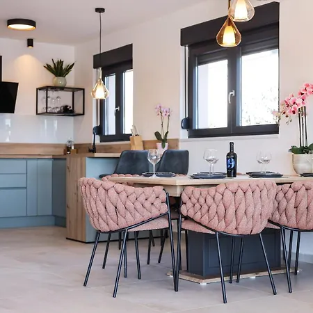 Villa Mindula Zadarvillas Sukošan