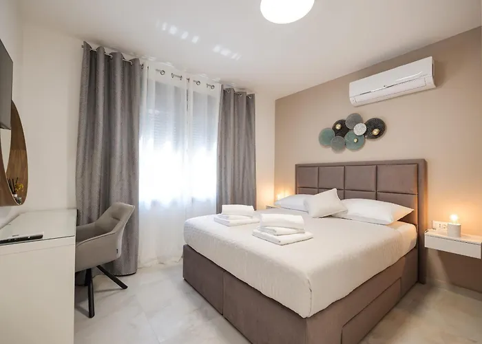 Mindula Zadarvillas Вилла Сукошан